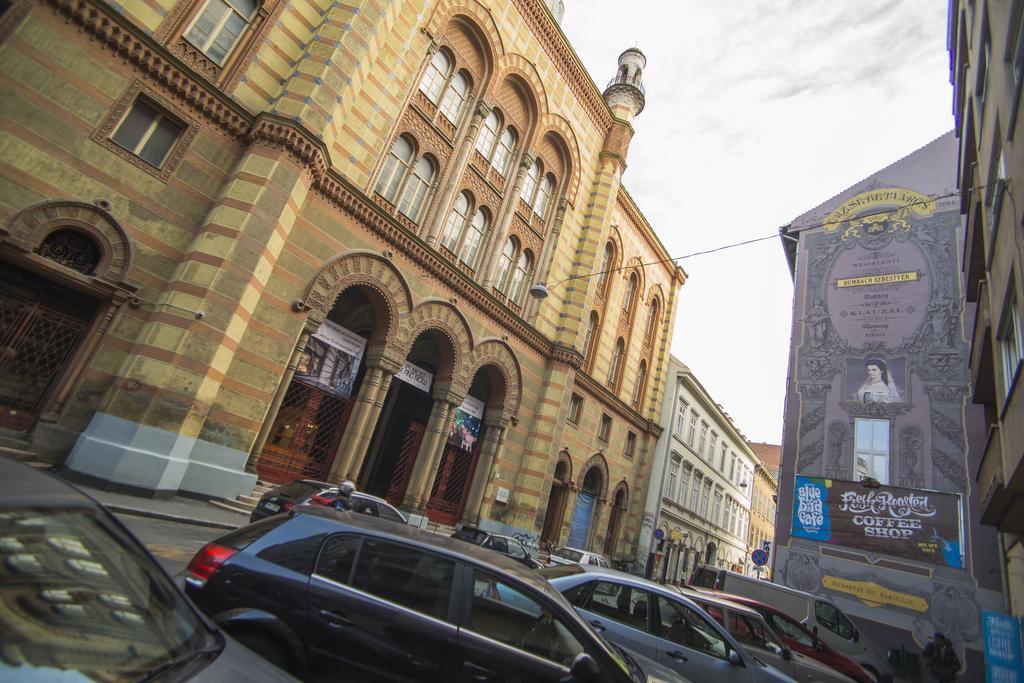 Rumbach Holiday Budapest Rom bilde